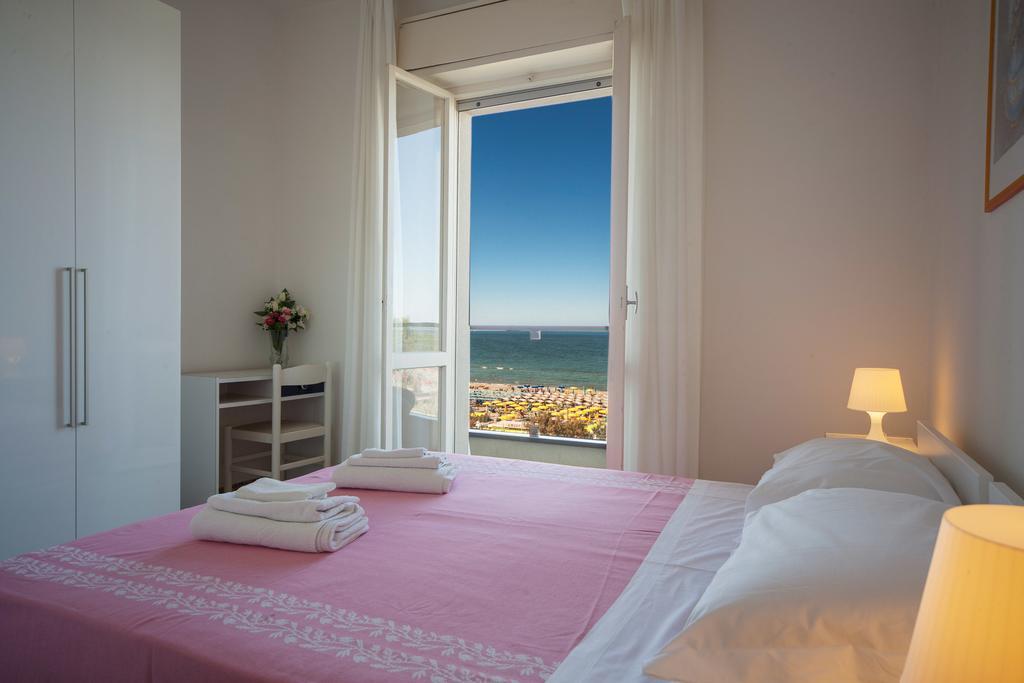 Hotel Madison Riccione Zimmer foto